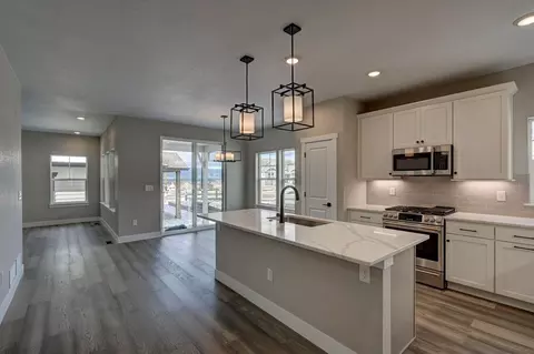 Kitchen - 16408 Monument Rock Ct, Monument, CO 80132 photo 6 of 12