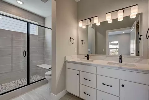 Bath - 16408 Monument Rock Ct, Monument, CO 80132 photo 8 of 12