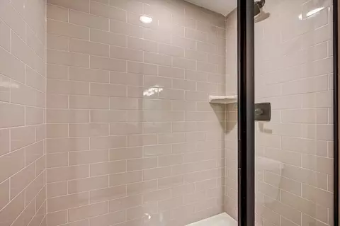 Bath - 16408 Monument Rock Ct, Monument, CO 80132 photo 6 of 12