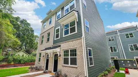 806 Hammers Ln, Charlotte, NC 28205