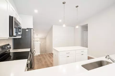 Kitchen - Alstott Drive, Howell, MI 48843 photo 3 of 6