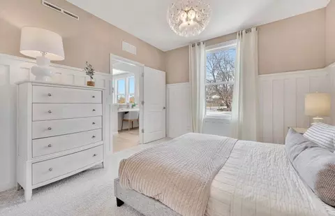 Bedroom - 5852 Hawkweed Dr, Naperville, IL 60564 photo 2 of 8
