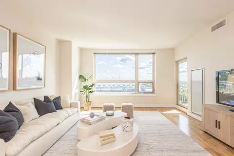 717 S Chris Columbus Blvd UNIT 704, Philadelphia, PA 19147