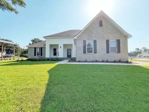 2210 Royal Fern Ln, Cantonment, FL 32533