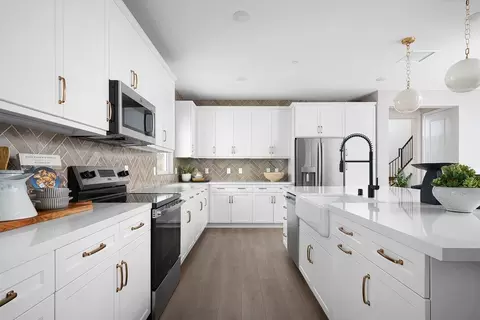 Kitchen - 12898 Carved Rock Rd, Corona, CA 92883 photo 6 of 7