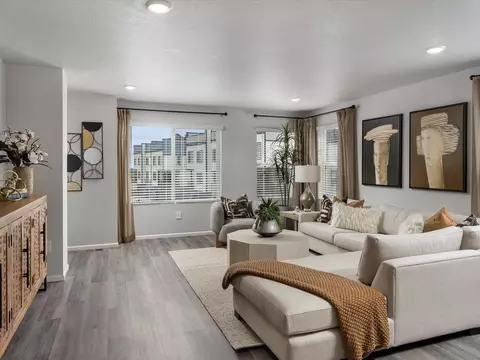 Living - 4781 Talley St, Morrison, CO 80465 photo 2 of 3