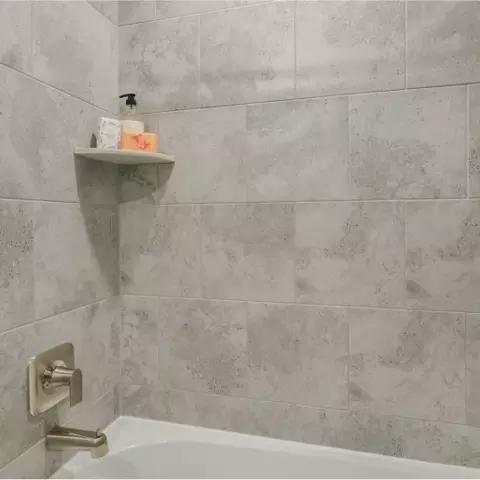 Bath - 2990 Calyx Dr, Charlottesville, VA 22911 photo 6 of 7