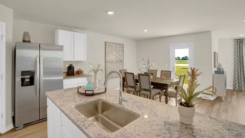 Kitchen - 11023 Elemis Dr, Daphne, AL 36526 photo 4 of 9