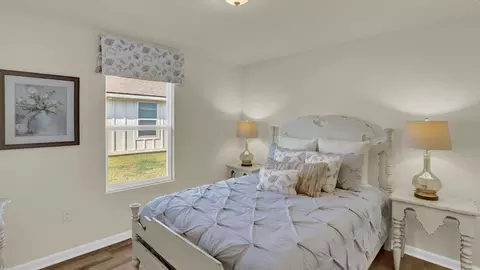 Bedroom - 11023 Elemis Dr, Daphne, AL 36526 photo 4 of 15