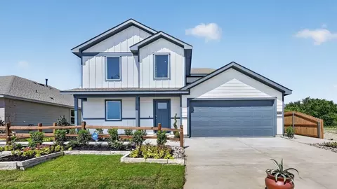 10844 Pleasant Creek Dr, Crowley, TX 76036