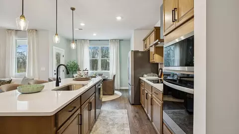 Kitchen - 6038 Eugene Dr, Smyrna, TN 37167 photo 4 of 12