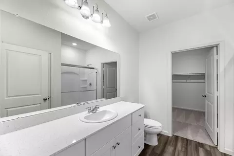 Bath - 170 Admiral St, Conway, SC 29526 photo 2 of 3