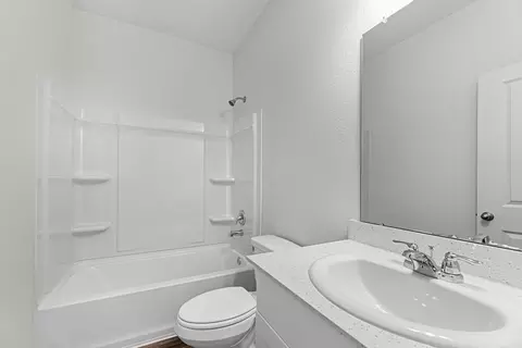 Bath - 170 Admiral St, Conway, SC 29526 photo 1 of 3