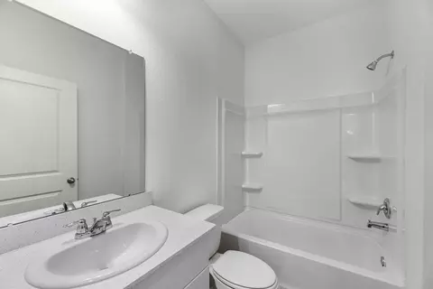 Bath - 170 Admiral St, Conway, SC 29526 photo 3 of 3