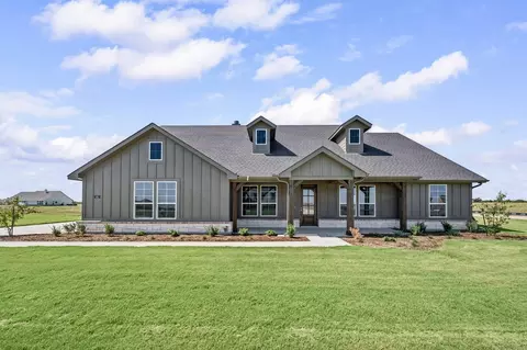 181 Sunny Side Dr, Valley View, TX 76272