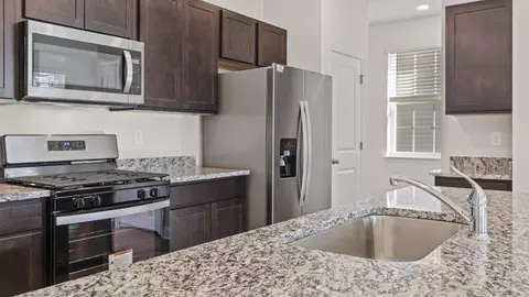 Kitchen - 710 Beadlilly Way, Joppa, MD 21085 photo 4 of 8