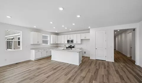 Kitchen - 45944 Faith Ave, Bennett, CO 80102 photo 1 of 4