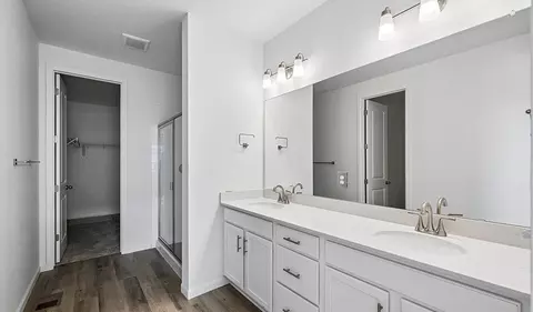 Bath - 45944 Faith Ave, Bennett, CO 80102 photo 1 of 3
