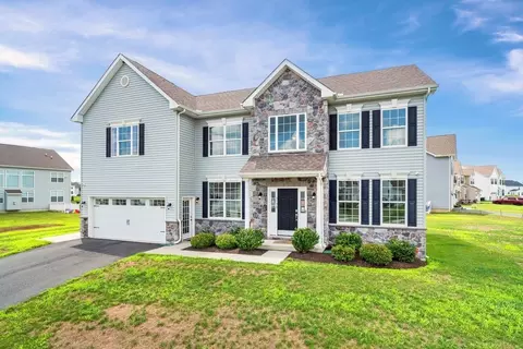 Exterior - 31 Summit Dr, Smyrna, DE 19977 photo 2 of 4
