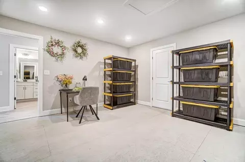 Entry Way - 104 Pointer Trl, Troutman, NC 28166 photo 3 of 7