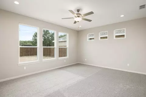 Living - 1401 Sambar Lp, Laredo, TX 78045 photo 1 of 3