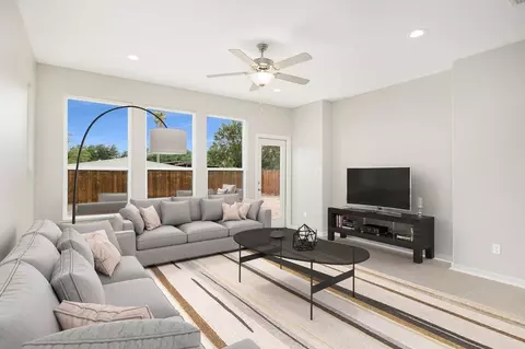 Living - 1401 Sambar Lp, Laredo, TX 78045 photo 3 of 3