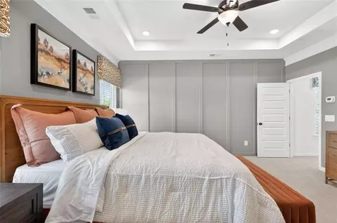 Bedroom - 247 Shire Loop, Calhoun, GA 30701 photo 10 of 20