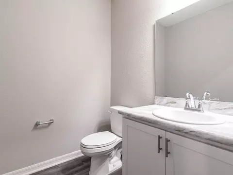 Bath - 5850 Piney Shrub Pl, Saint Cloud, FL 34771 photo 4 of 7