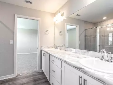 Bath - 5850 Piney Shrub Pl, Saint Cloud, FL 34771 photo 1 of 7