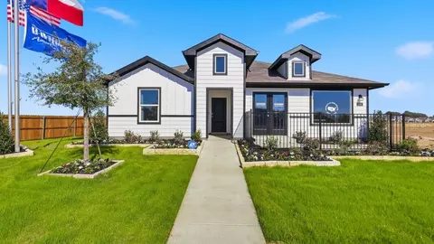 400 Sunday Silence Way, Granbury, TX 76049
