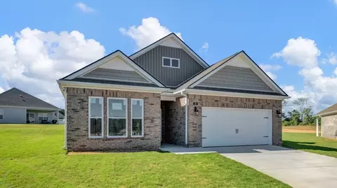 135 Kipling Dr, Oakland, TN 38060