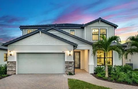 18405 Parksville Dr, Estero, FL 33928
