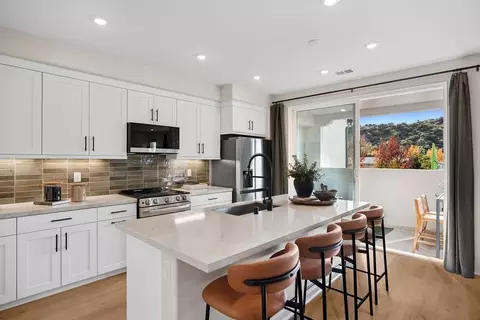 Kitchen - 536 Gregory Way, Glendora, CA 91740 photo 10 of 11