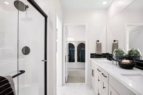 Bath - 536 Gregory Way, Glendora, CA 91740 photo 5 of 13