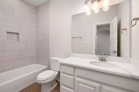 Bath - Undisclosed, Laredo, TX 78046 photo 2 of 5