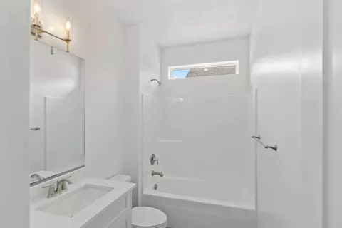 Bath - 657 N 200 E, Providence, UT 84332 photo 2 of 6