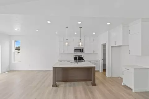 Kitchen - 657 N 200 E, Providence, UT 84332 photo 1 of 3