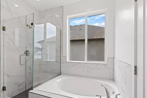 Bath - 657 N 200 E, Providence, UT 84332 photo 3 of 6