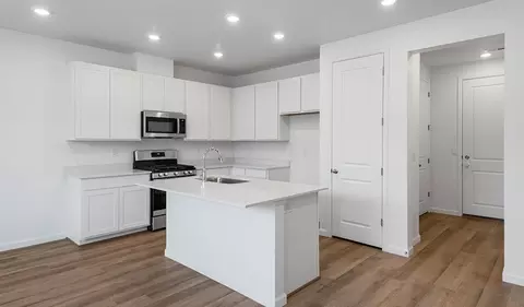 Kitchen - 1299 E 1670 N, Payson, UT 84651 photo 2 of 2
