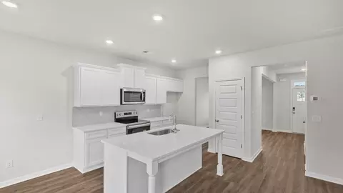 Entry Way - 3619 Walden Rd, Macon, GA 31216 photo 1 of 3