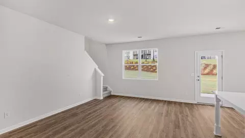Living - 3619 Walden Rd, Macon, GA 31216 photo 2 of 5