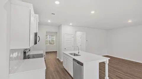 Kitchen - 3619 Walden Rd, Macon, GA 31216 photo 2 of 5