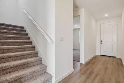 Entry Way - 8017 Bordoni Dr, Vallejo, CA 94591 photo 1 of 6