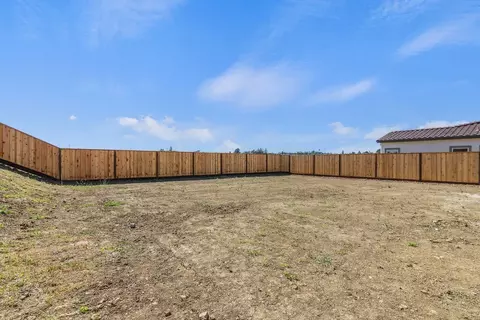 Exterior - 8017 Bordoni Dr, Vallejo, CA 94591 photo 7 of 26