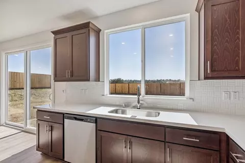 Kitchen - 8017 Bordoni Dr, Vallejo, CA 94591 photo 3 of 11