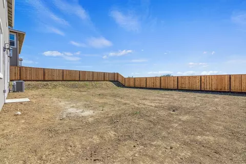 Exterior - 8017 Bordoni Dr, Vallejo, CA 94591 photo 6 of 26