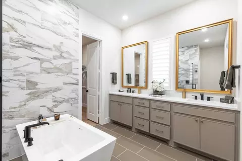 Bath - 2805 Wembley Ct, Celina, TX 75009 photo 1 of 4