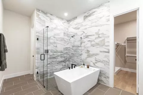 Bath - 2805 Wembley Ct, Celina, TX 75009 photo 3 of 4