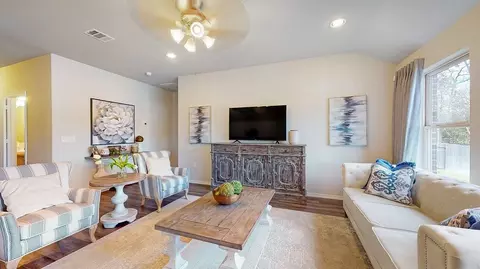 Living - 634 Audrey Dr, Tuttle, OK 73089 photo 1 of 3