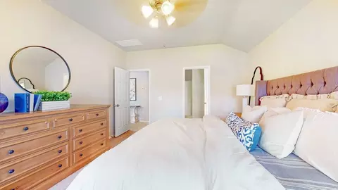 Bedroom - 634 Audrey Dr, Tuttle, OK 73089 photo 1 of 7